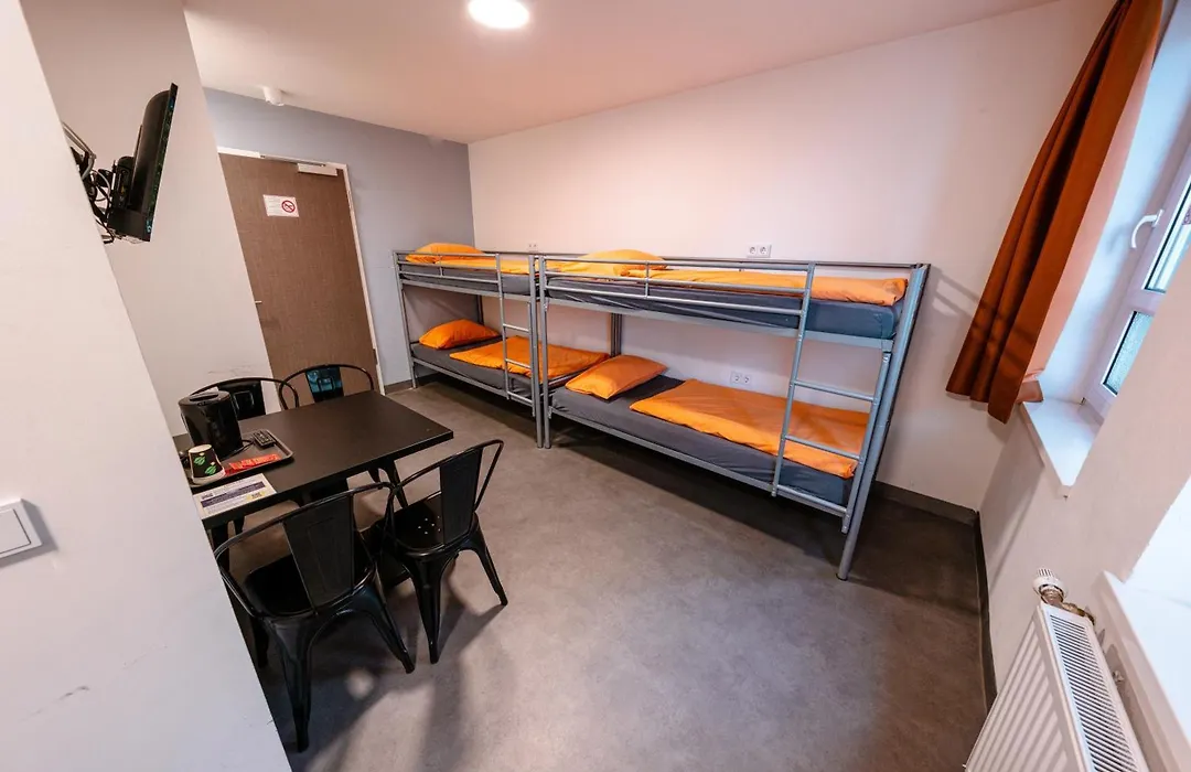 Neohostel-1